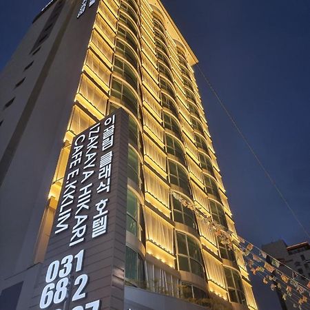 Ekklim Classic Hotel Pyeongtaek Buitenkant foto