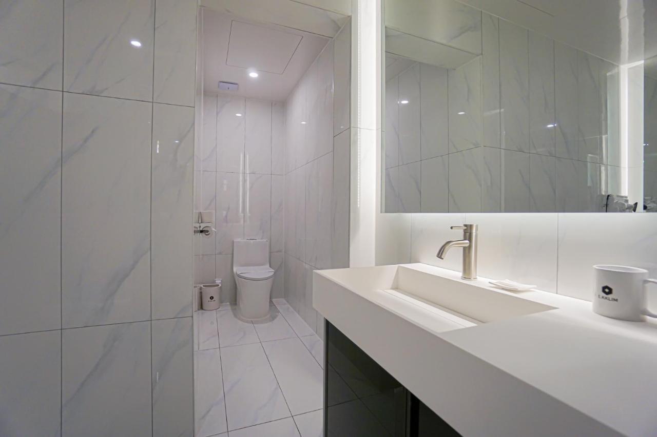 Ekklim Classic Hotel Pyeongtaek Buitenkant foto