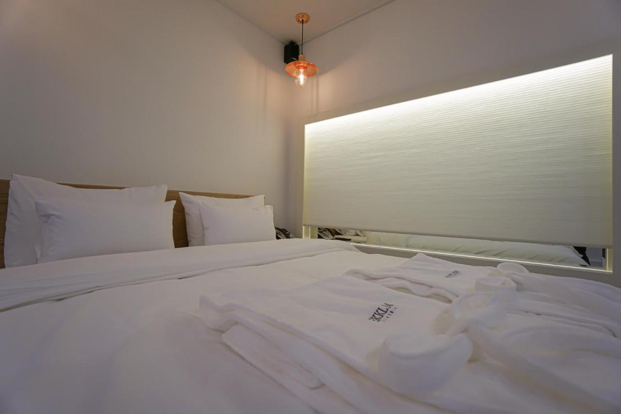 Ekklim Classic Hotel Pyeongtaek Buitenkant foto
