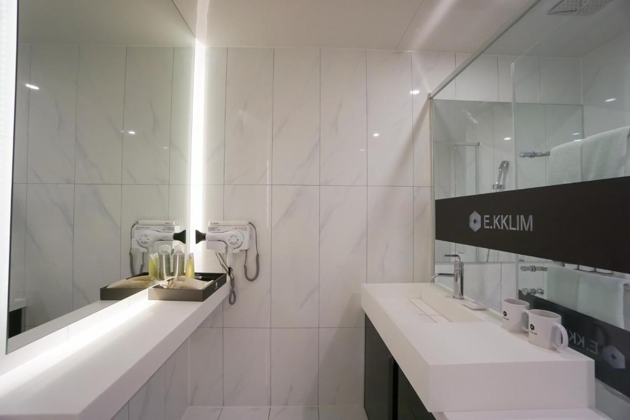 Ekklim Classic Hotel Pyeongtaek Buitenkant foto